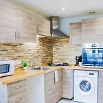 Maison Familiale Avec Exterieur *